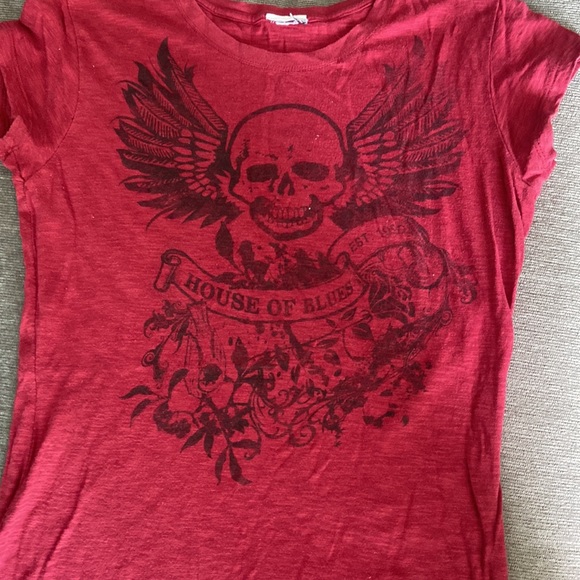 Medium House of Blues t shirt, red. Fitted Tee - Picture 2 of 2